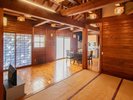 和室1畳とテーブル・椅子があるお部屋※お部屋によってテーブルイス・座敷タイプと異なります。