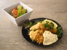「がめ煮とチキン南蛮」お好みで甘酢とタルタルソースをかけてお召し上がりください