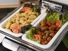 宮崎名物「チキン南蛮」とミートボール(日替わり)