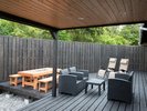 広々したウッドデッキで遊びませんか?BBQ、ヨガ、子供用プール(無料レンタル)