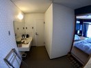 角部屋、最大4名宿泊可能なお部屋広々洗面でみんなで使っても狭くない!貸切風呂付!