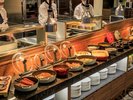 グリル夕食「選べるメインとサイドメニューブッフェ」(ホット料理)