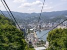 【周辺/アタミロープウェイ】熱海随一の展望台である八幡山山頂で、熱海の街を見渡していただけます。