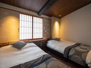 【泉游亭・みねざくら】湯畑眺望+和室+和ベッドルーム