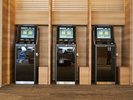 【精算機】自動チェックイン・チェックアウトを承っております※両替も可能です