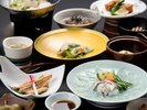 【夕食一例:ふく会席】料理人の技を活かした“ふく”料理の数々。