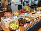 体の中から元気になれる、新鮮な野菜と海藻を豊富にご用意しております