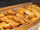 焼きたてサクサク、幸せのクロワッサンで最高の朝を