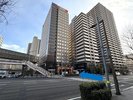 5分程直進すると当館が見えてきます。横断歩道を渡って到着です。