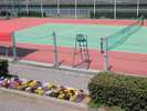 新河岸川沿いのテニスコート