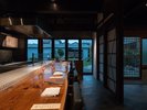 レストラン|落ち着いた雰囲気の中で味わう、職人の技が光るカウンター席。