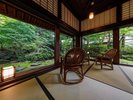 ■ラウンジ「サロン上段」 江戸時代、皇女和宮様や参勤交代の諸大名が滞在した上段の間をリニューアル