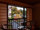 ■【皐月】本館和室8畳/情緒ある諏訪大社の杜を望む
