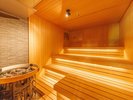 【宮沢賢治のデザインを施したなめとこ山サウナ】