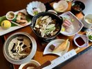 奥羽山脈中腹の「きのこ」ををふんだんに取り入れたお食事をご満喫いただけます。