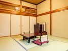 文豪「田宮虎彦」執筆【和室8畳+4畳】※トイレ・洗面なし
