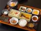 朝食