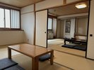 当館で最も広い12畳+7畳、二間の和室です。全40室中1室のみのお部屋でです。