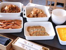 噛むほどに魚の濃厚な旨みがジュワッと溢れ出す。揚げたての香ばしさがたまらない、愛媛名物のじゃこ天。