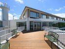 【展望デッキ】大きな空の下で、デッキの椅子に腰掛けてゆっくり流れる時間をお楽しみください。