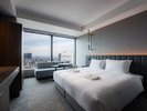 エッセンシャルダブル(禁煙)24u:180p幅のゆとりあるベッドで旅先の疲れをいやして。