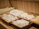 歯ブラシやヘアブラシ、カミソリetc.アメニティ各種は、2階ロビーよりお持ちいただけまs.