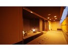 夜間には照明の具合によって、より幻想的な雰囲気に包まれます。