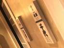 施設内には相撲をあしらったデザインが施されています。