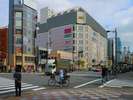 浅草ROX。温浴施設、バッティングセンター、レストランなど様々なお店入っている商業施設です。