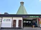 繊維街で有名日暮里。当ホテル最寄り駅『浅草駅』から約15分で行けます。