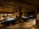 2024年12月にリニューアルオープンしたダイニング。プライベート感、上質感を一層高めた空間で舌鼓。