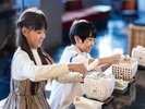 焼きみたらし団子の作り方Aくるくる回しながらほどよく焦げるまで焼きます
