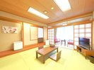 【和美麗2階】天気と部屋により相模灘の大島・利島・新島を眺められる景観の良い客室