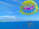【パラセーリング】世界屈指の美しい海で最高の想い出を残してみませんか?