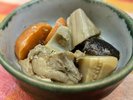 多種多様な小鉢を用意!(写真は筑前煮煮です)