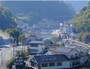 【みはらしの宿ふろんでん】の温泉街側客室からの眺めです