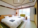 山側和モダン:10畳+twn(41u)筑後川の上流と天ケ瀬の山々を望む眺望です。