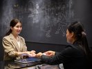 フロントスタッフは24時間常駐しております。