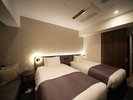 【スーペリアツイン】快適な空間を実現した少し広めのタイプのツインベッドのお部屋です。