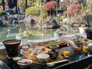 朝食