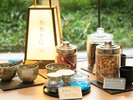 ナッツ・飴・お漬物・チョコレート