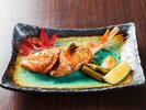 【ご夕食一例】「きんきんの塩焼き」東北沖の高級魚・きんきん(吉次)をシンプルに塩焼きで。