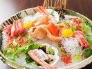 【ご夕食一例】「お造りの鉢盛り」旬の魚介類を贅沢に鉢盛りでご提供いたします。