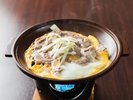 【ご夕食一例】「青森県産牛の柳川風」青森県産牛を素材の味が出汁にも沁み込む柳川鍋風でご用意。