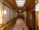 施設内通路