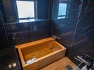 檜風呂(201富貴の間 202瑞光の間・203蓬莱の間)