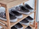【外履き用クロックス】施設内の室外はクロックスを貸出ししております。