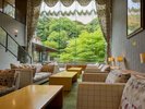 【ラウンジ】