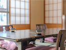 本館3階・弁天の間:お部屋一例/四季折々の蓬平の自然を一望できる和室のお部屋です。