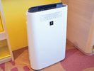 客室備品|全客室に加湿機能付き空気清浄機を設置しています。